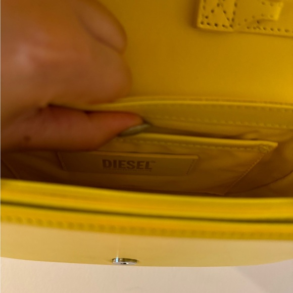 Diesel 1DR Shoulder Bag - Picture 3 of 3